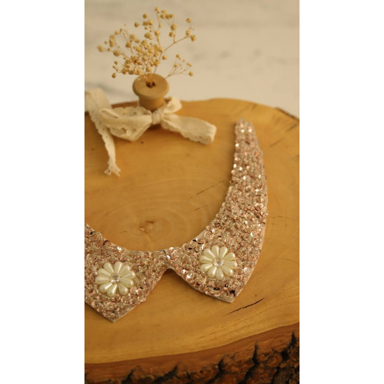 Yoğun işlemeli hazır yaka